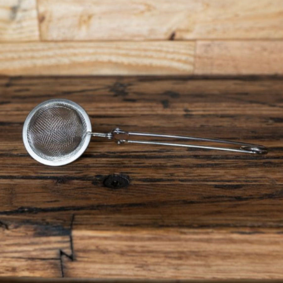 OTB Refills loose leaf tea strainer filters with fine mesh for easy tea brewing and straining in a compact design.